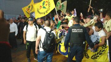 Los azulcremas llegaron a la ciudad de su odiado rival, al que enfrentarán el próximo sábado buscando salir de su mala racha.