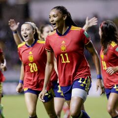 ¿A qué jugadoras que destacan en las inferiores puede llamar Vilda?