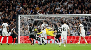 Güler hace un gol para la historia en la semana de Valverde