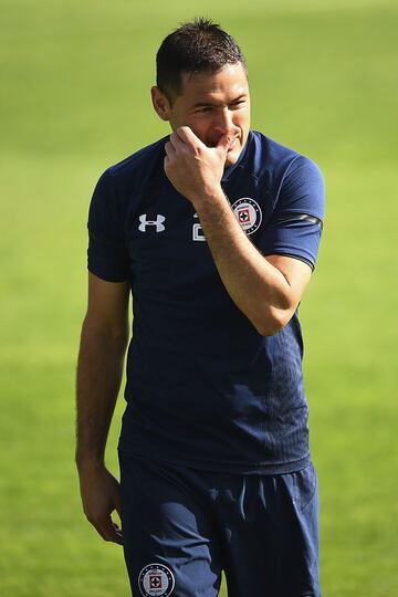 Así saldría el Cruz Azul ante el América en el Clásico Joven