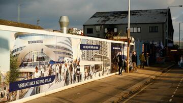 Tottenham Hotspur fans to test out new 62,000 stadium