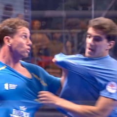 Cuando hay tanta confianza que celebras así un puntazo: atentos a Lebron y Paquito