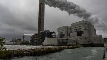 Despite being one of the most pressing issues of our time only around half of Americans see addressing global warming as a serious issue.