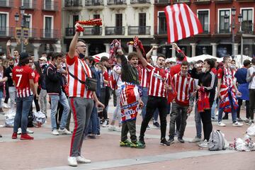 Los jugadores del Atleti celebran LaLiga con la afición en Valladolid