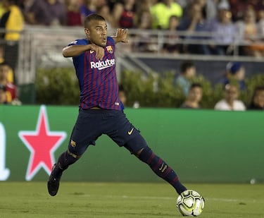 El jugador brasileño comenzó su andadura en el equipo filial del FC Barcelona en el 2011, hasta dar el salto al primer equipo en 2013. Tras varias cesiones salió del club en 2020.