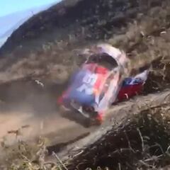 El impresionante vuelco del Neuville en el WRC en Concepción