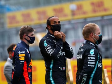 Max Verstappen, Lewis Hamilton y Valtteri Bottas en el podio. 