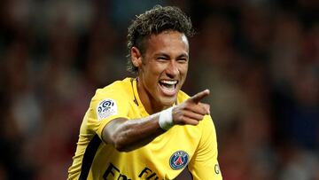 Neymar scores on victorious PSG debut