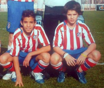 Comenzó su carrera futbolística en la cantera del Atlético de Madrid, pero al ver que no contaba para su entrenador, acabó fichando por el Getafe. Un año después, en la temporada 2009-2010, recaló en el Juvenil del Real Madrid, con el que ganó la Copa de Campeones y la División de Honor.  