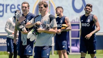 Andorinha en un entrenamiento junto a Iker Casillas en la etapa en el Oporto.