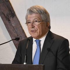 Cerezo, contra el VAR y contra Cavani: "Es una vergüenza, no estamos para que nos atraquen"