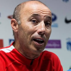 "¿Ascender o ganar al Madrid? Ascender, lo tengo claro"