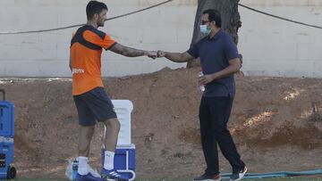 21/08/20
 VALENCIA CF
 CIUDAD DEPORTIVA
 PRETEMPORADA
 ENTRENAMIENTO
 PRESIDENTE
 ANIL MURTHY
 PICCINI
 
 
 
 
 
 
 
 
 
 
 
 
 
 
 
 
 
 
 
 
 
 
 
 