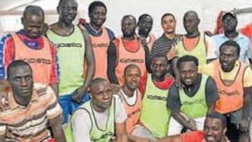 <b>UNIDOS. </b>Banori (camiseta del Barça) y su equipo, están motivados.