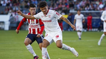 (L-R), Pavel Perez of Guadalajara and Maximiliano Araujo of Toluca during the game Guadalajara vs Toluca, Friendly preparation at the Dignity Health Sports Park Stadium, on March 25, 2023.
<br><br>
(I-D), Pavel Perez de Guadalajara y Maximiliano Araujo de Toluca durante el partido Guadalajara vs Toluca, Amistoso de preparacion en el Estadio Dignity Health Sports Park, el 25 de Marzo de 2023.