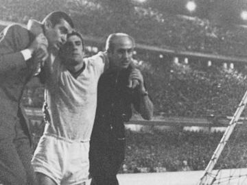 21/10/19   22 DE OCTUBRE DE 1969  22/10/69
 PARTID VUELTA COPA INTERCONTINENTAL ARGENTINA 
 CONSIDERADO EL PARTIDO MAS VIOLENTO DE LA HISTORIA ESTUDIANTES DE LA PLATA - MILAN AC
 NESTOR COMBIN LESION AGRESION
 
 PUBLICADA 22/10/19 NA MA37 1COL