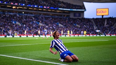 El joven talento portugués de tan solo 18 años se perfila para ser una de las grandes superestrellas del futuro. Grandes equipos como Manchester United, el PSG o Real Madrid le observan desde muy cerca.