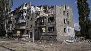 MYKOLAIV, UKRAINE - JULY 05: A view of a damaged building as Russia-Ukraine war continues in Mykolaiv, Ukraine on July 05, 2022. (Photo by Metin Aktas/Anadolu Agency via Getty Images)