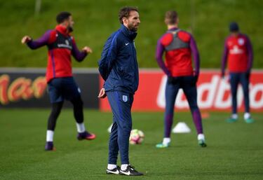 Southgate calls for confidence, but not arrogance, from players