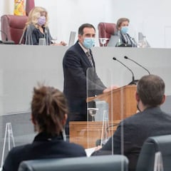 Los tres diputados expulsados de Vox tumbarán la moción de censura en Murcia