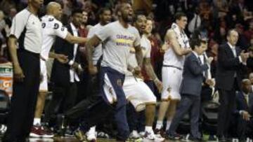 Nadie levanta sus cartas; todo queda para el domingo