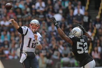 En el 2017 Nueva Inglaterra jugó frente a los Raiders de Oakland en el Estadio Azteca. Tom Brady y su equipo aplastó a su rival con marcador de 33-8.