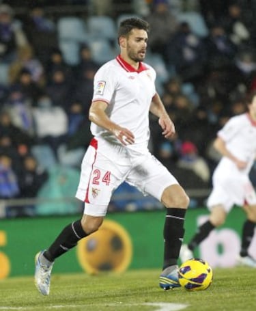 Canterano del Barcelona fichó por el Sevilla en la temporada 2012-13. 