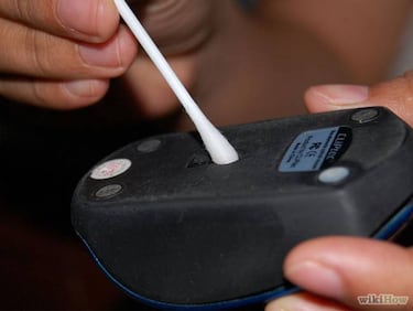 Trucos para desinfectar el ratón y teclado de ordenador y móvil