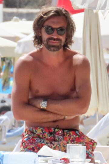 Pirlo y Valentina Baldini disfrutan de unos días de descanso junto a la familia en Ibiza.