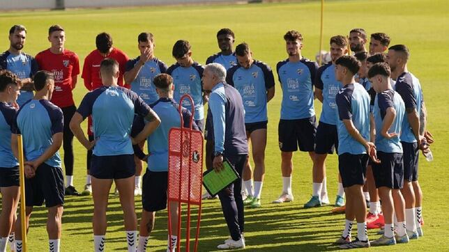 ‘San Racing de Ferrol’ alivia el momento más crítico del Málaga