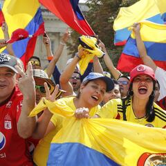 En imágenes: El amarillo, azul y rojo se toma París en el Tour