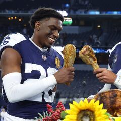 The Dallas Cowboys' extravagant Thanksgiving menu at AT&T Stadium for game vs Giants
