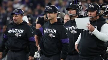 John Harbaugh, así como su cuerpo de coordinadores, regresaron al Under Armour Performance Center por primera ocasión en los últimos tres meses.