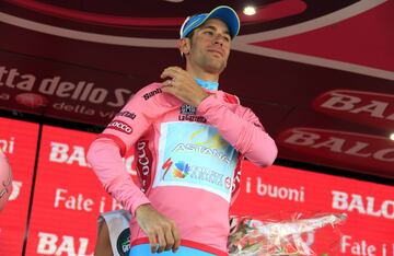 El italiano ganó la gran vuelta de su país en 2013. Le acompañaron en el podium Rigoberto Urán y Cadel Evans.