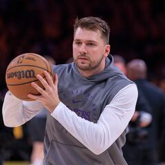 Hasta a Adam Silver le sorprendió el trade de Luka Doncic