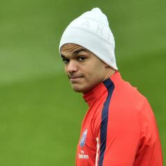 Ben Arfa confirms PSG exit