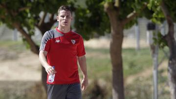 Gameiro, durante un entrenamiento.