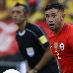 Eugenio Mena fue detenido por manejar en estado de ebriedad