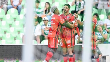 Mauro Zaleta celebrates his goal 1-2 of Mazatlan during the 6th round match between Santos and Mazatlan FC as part of the Liga BBVA MX, Torneo Clausura 2026 at TSM Corona Stadium, on February 15, 2026 in Torreon, Coahuila, Mexico.