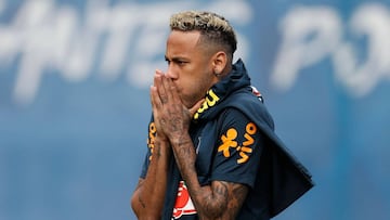 Neymar con Brasil. 