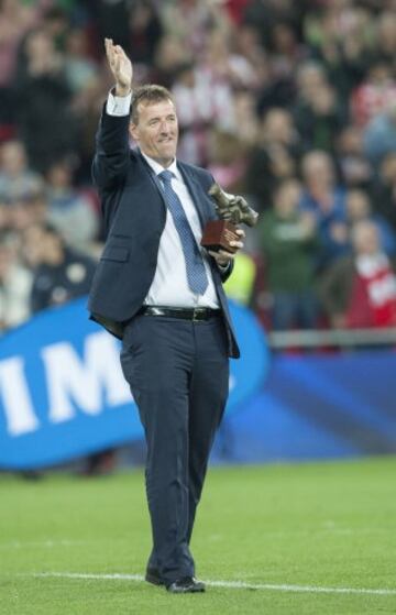 Homenaje a Matt Le Tissier.