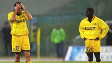 <b>EN ITALIA</b>. El delantero nigeriano prefiere quedarse a jugar con el Inter.