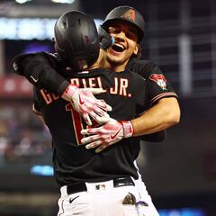 Los Arizona Diamondbacks empatan la NLCS con triunfo en Juego 4 sobre Philadelphia Phillies