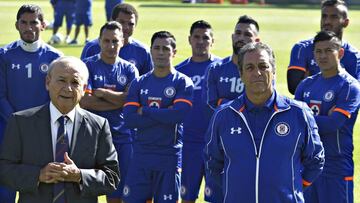 Billy Álvarez podría ceder el control de Cruz Azul
