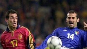 <b>JUGÓ LA CLASIFICACIÓN.</B> Tras estar en toda la fase de clasificación con la selección española, el jugador cántabro se ha quedado fuera de la lista definitiva. Munitis prefiere centrarse ahora en las vacaciones.