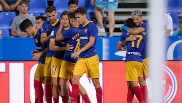 El Andorra celebra el 0-1 obra de Bover.