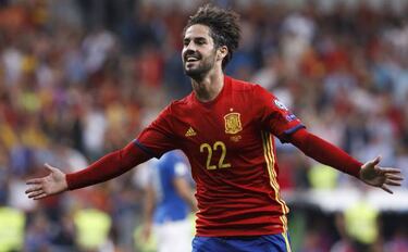 Isco Alarcón or Pope FrancIsco