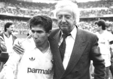 Juanito, con Ramón Mendoza en la época de éste como presidente del club blanco.