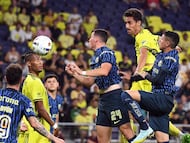 Sep 21, 2022; Nashville, Tennessee, US; Club America forward Federico Vinas (24) Nashville SC forward Ethan Zubak (11) and defender Ahmed Longmire (21) work for the ball on a corner kick during the second half at Geodis Park. Mandatory Credit: Christopher Hanewinckel-USA TODAY Sports