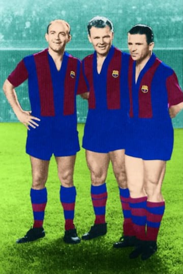Los míticos jugadores del Real Madrid, Alfredo Di Stéfano y Puskas, con la camiseta del FC Barcelona, en el homenaje a Kubala. 